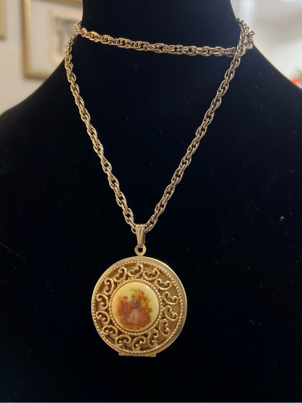 Vintage Cameo Locket Necklace with Courting Couple